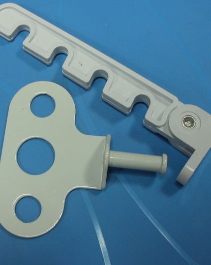 ограничитель открывания окна